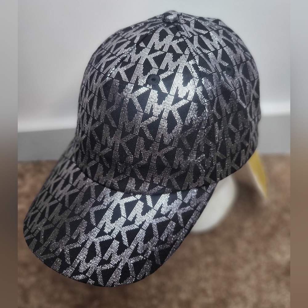 MICHAELS KORS HAT
